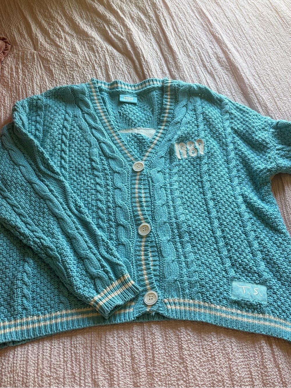 Taylor Swift - 1989 TV Cardigan
